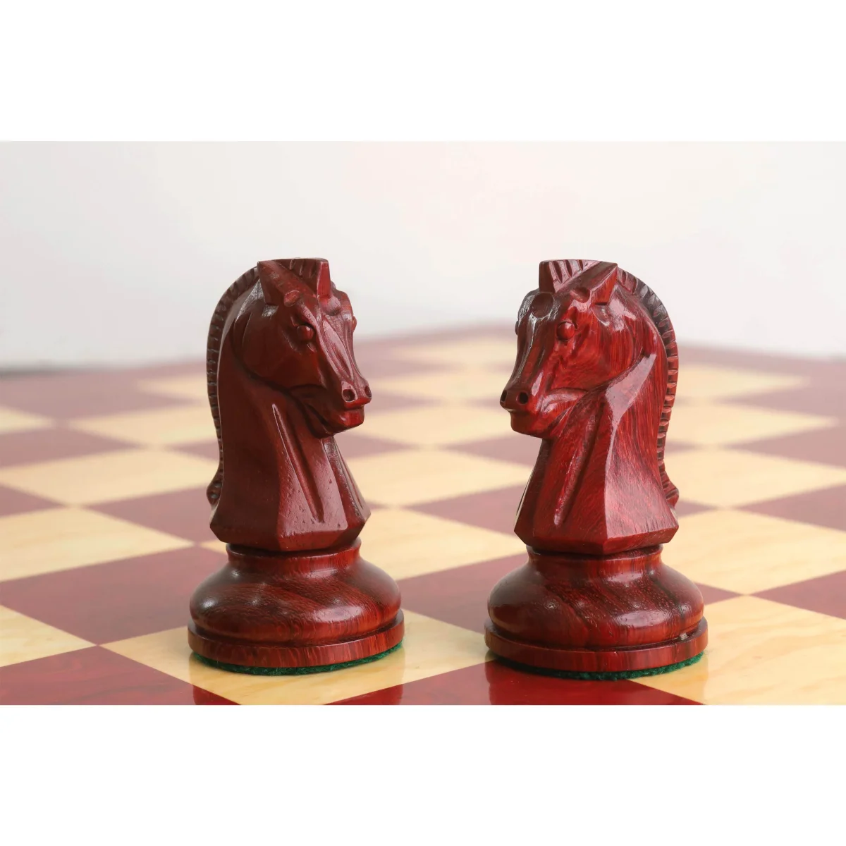 1950s' Fischer Dubrovnik Chess Set- Chess Pieces Only - Bud Rosewood & Boxwood - 3.8 " King – Image 5