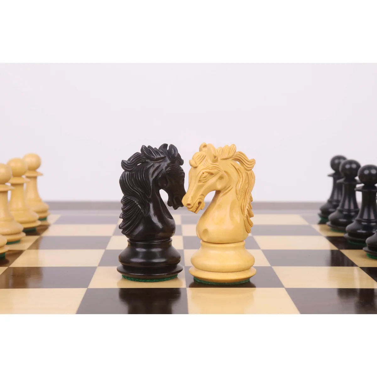 3.9" Heritage Series Staunton Chess set- Chess Pieces Only- Ebony Wood & Boxwood – Image 6