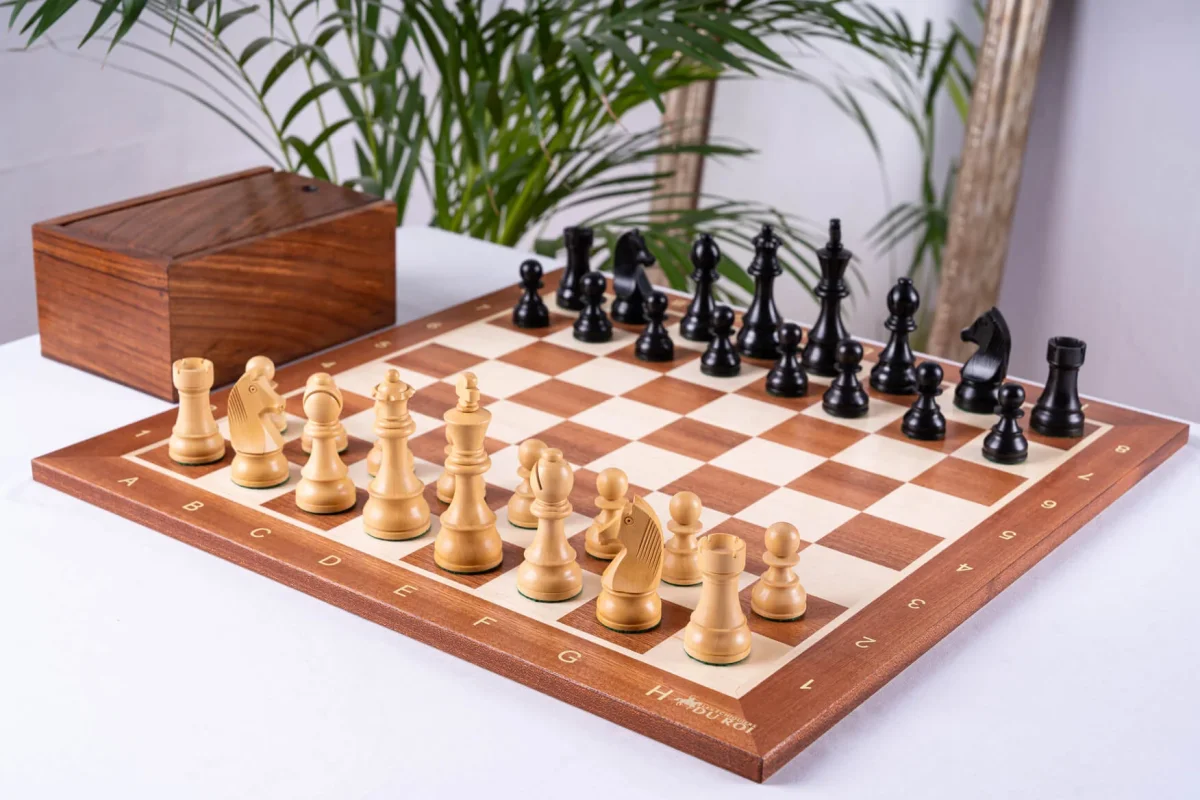 Jeu d'Échecs Persévérance en Bois d'Acajou et Buis – Image 4